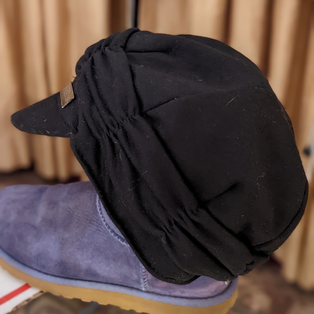 Newsboy style black Cap